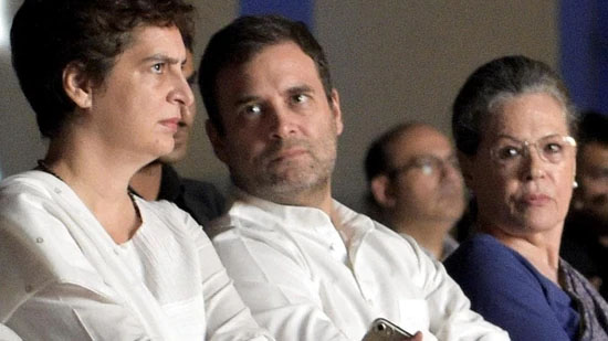 Just trying to show the difference: Priyanka on Rahul’s ‘Hindutvavadi’ remark