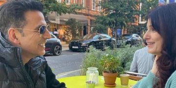 Akshay Kumar thanks Twinkle Khanna for ‘21 years of adventure’ with pic from anniversary date, fan calls them ‘cuties’