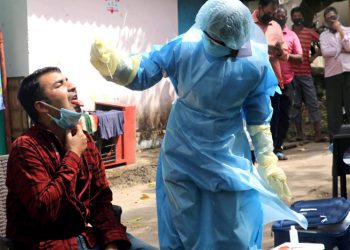 Active COVID-19 cases in country highest in 208 days