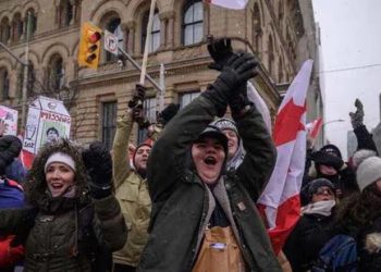 Canada govt says exploring all options to end Covid protest