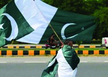 Pakistan government to deploy paramilitary forces in Islamabad ahead of no-confidence motion