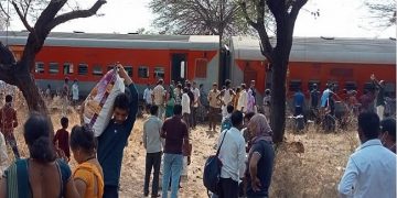 11 coaches of LTT-Jaynagar Pawan Express derail near Maharashtra’s Nashik; no casualties reported