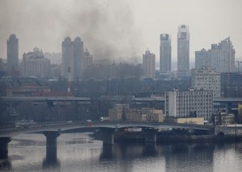 Russian rockets rock Kyiv during UN chief’s visit, 10 injured; US pledges new military aid for Ukraine