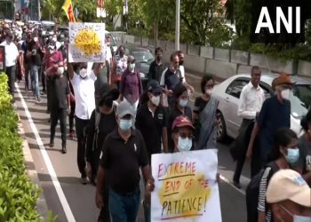 Sri Lanka Crisis: 1 killed, 10 wounded as police fire at anti-govt protesters
