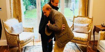In defining moment, Pak PM Shehbaz Sharif meets elder brother Nawaz in London