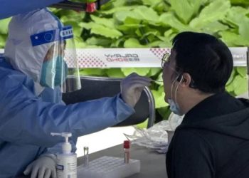 New York raises Covid-19 level, Hong Kong eases restrictions: 10 points