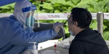 New York raises Covid-19 level, Hong Kong eases restrictions: 10 points