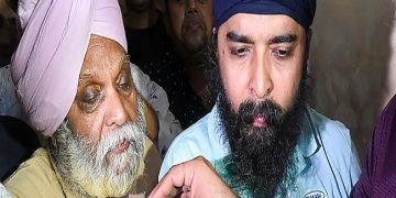 Tajinder Bagga vows to continue fight against AAP, his father says ‘Arvind Kejriwal is scared’