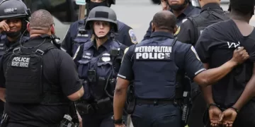 1 minor feared dead, cop among 3 injured in Washington DC shooting