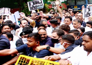 National Herald Case: ED Grills Rahul Gandhi Amid Massive Protest By Congress; Leader Detained | 10 Points