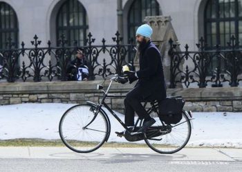 City of Brampton, Punjabi Community Health Services and Bike Brampton open Downtown Brampton Bike Hub