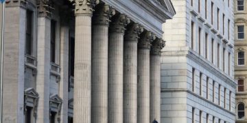 Bank of Canada raises rate to 5% and continues quantitative tightening