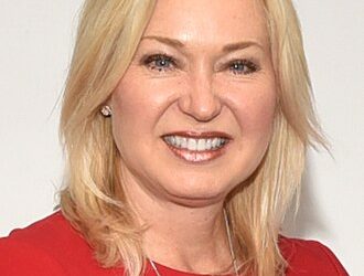 Bonnie Crombie Becomes New Leader of Ontario Liberals