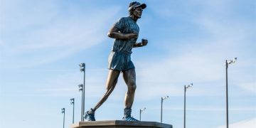 Brampton honours Terry Fox with new public artwork tribute